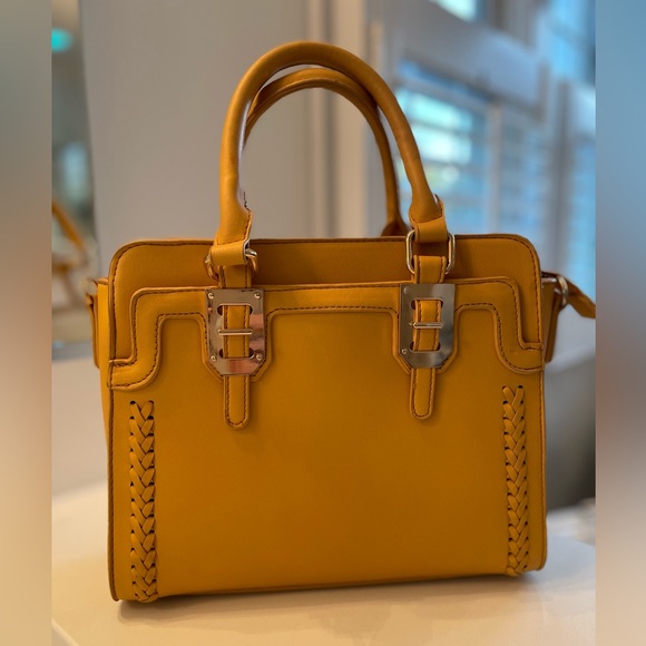 Handbags - Gold/Yellow Small Handbag